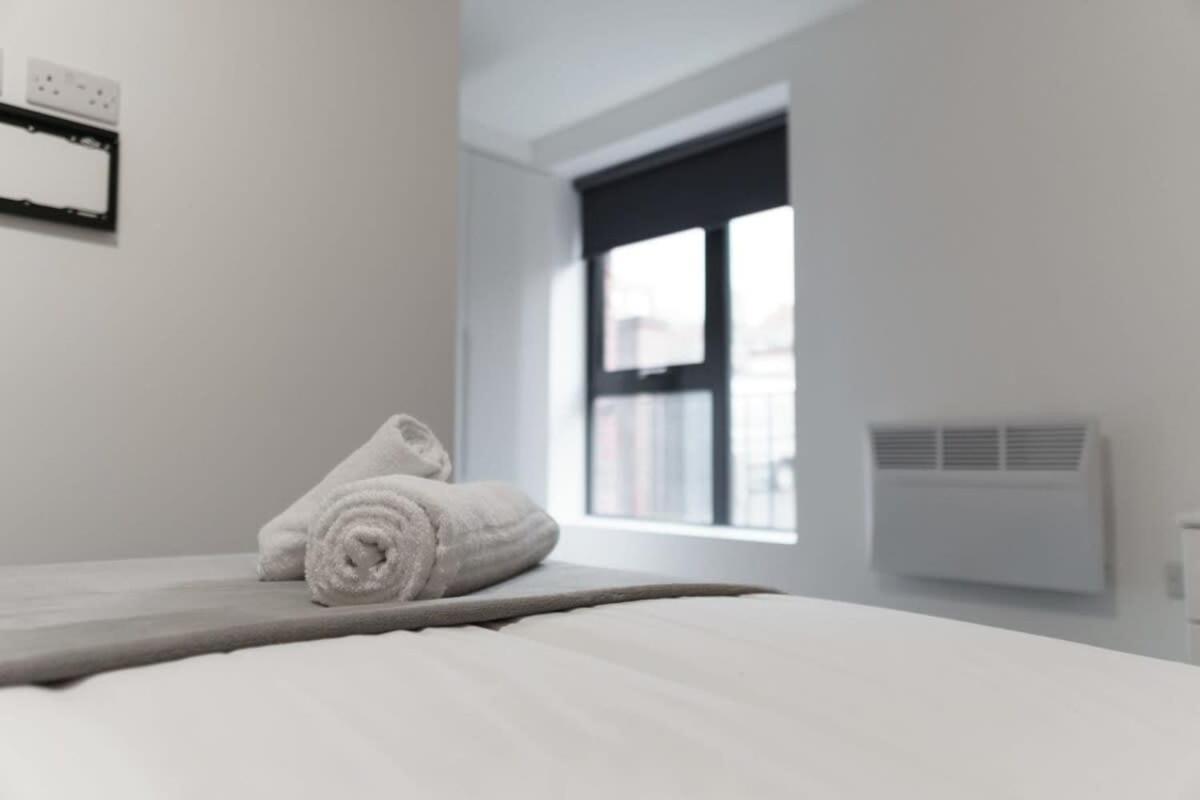 Lovely 1 Bed Apartment In Liverpool Centre ภายนอก รูปภาพ