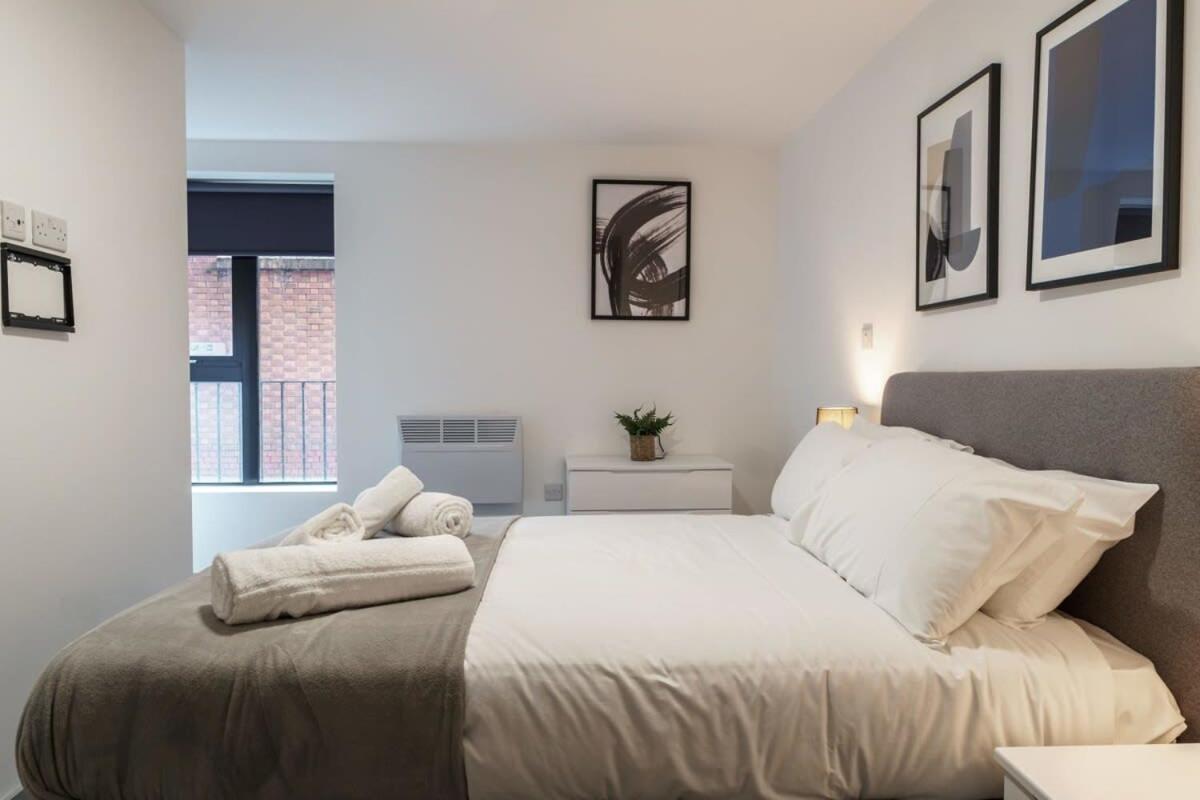 Lovely 1 Bed Apartment In Liverpool Centre ภายนอก รูปภาพ